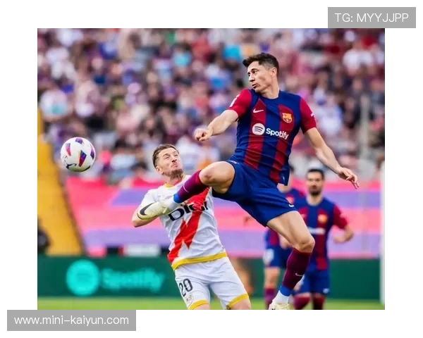 巴萨4-0毕尔巴鄂，莱万开场闪击助球队登顶